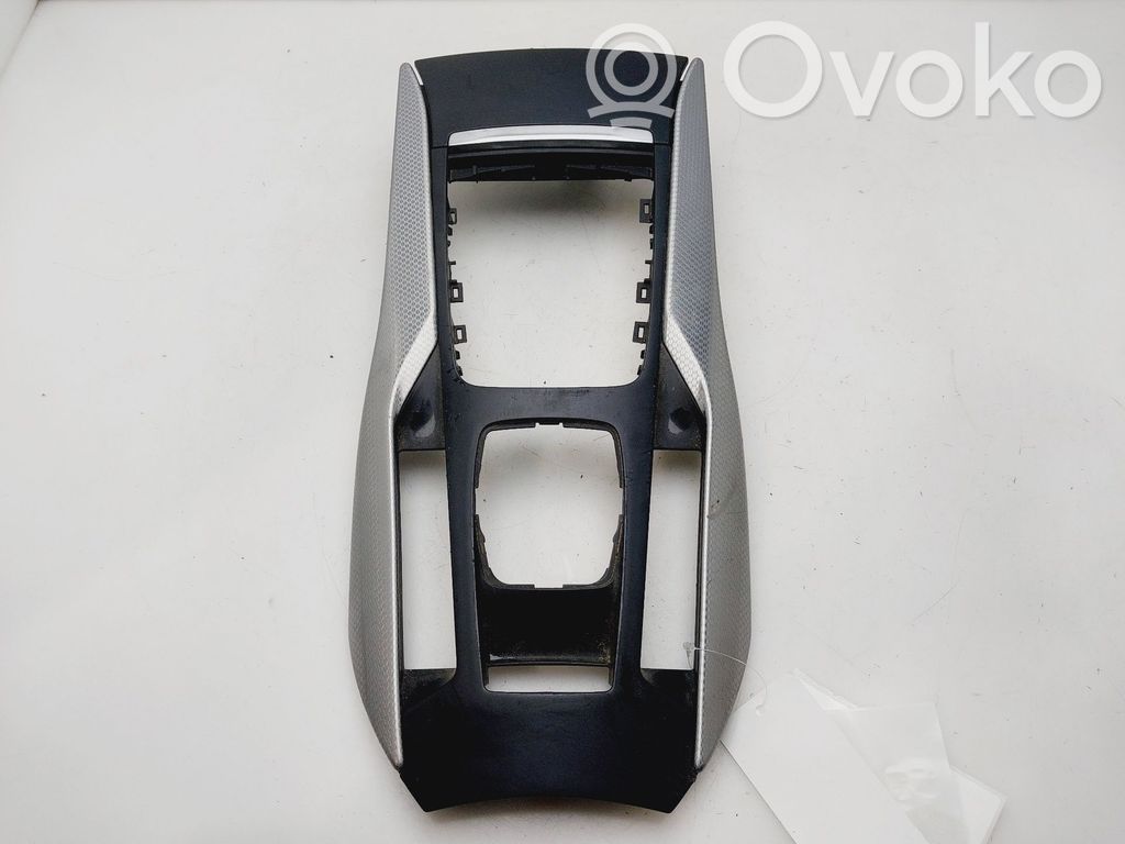 DS Automobiles 5 Auton tuhkakuppi 