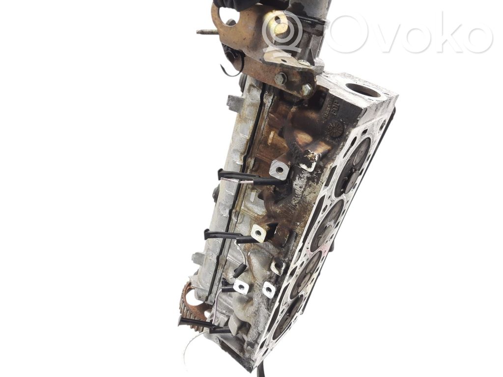 Engine head   7701477267