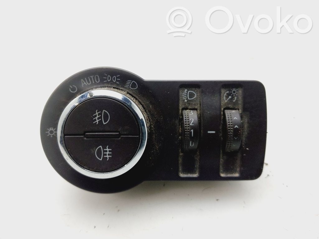 Interruptor de luz   13268720