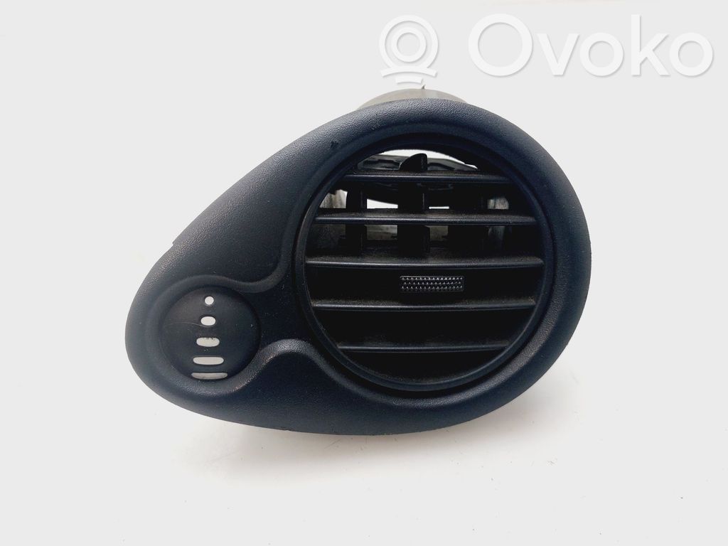 Renault Clio III Centrinės oro grotelės 
