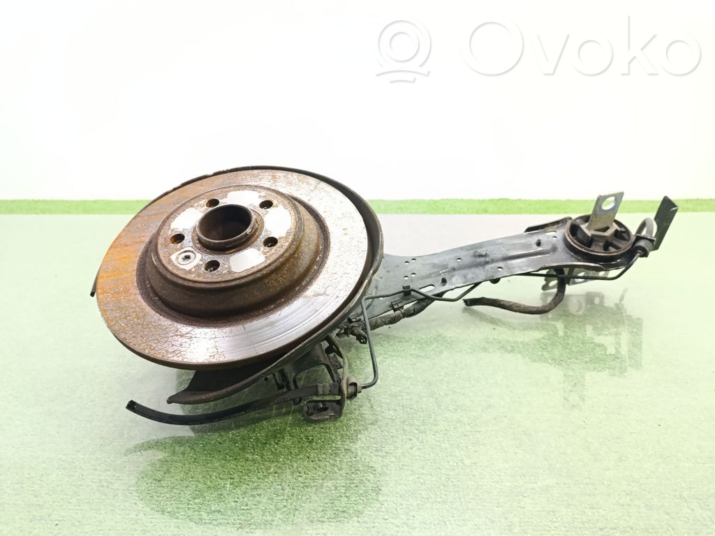 Volvo S60 Задний поворотный кулак (ступица, цапфа) 