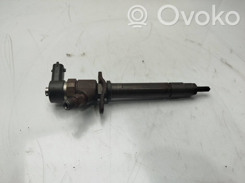 Inyector de combustible   8658352