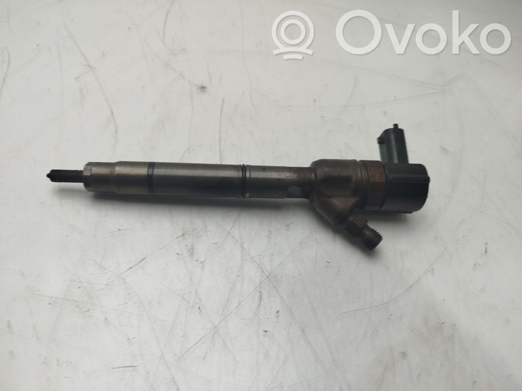 Injector combustibil   338002A400