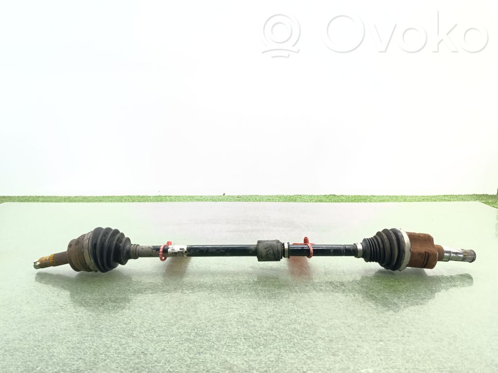 Opel Corsa E Priekinis pusašis 