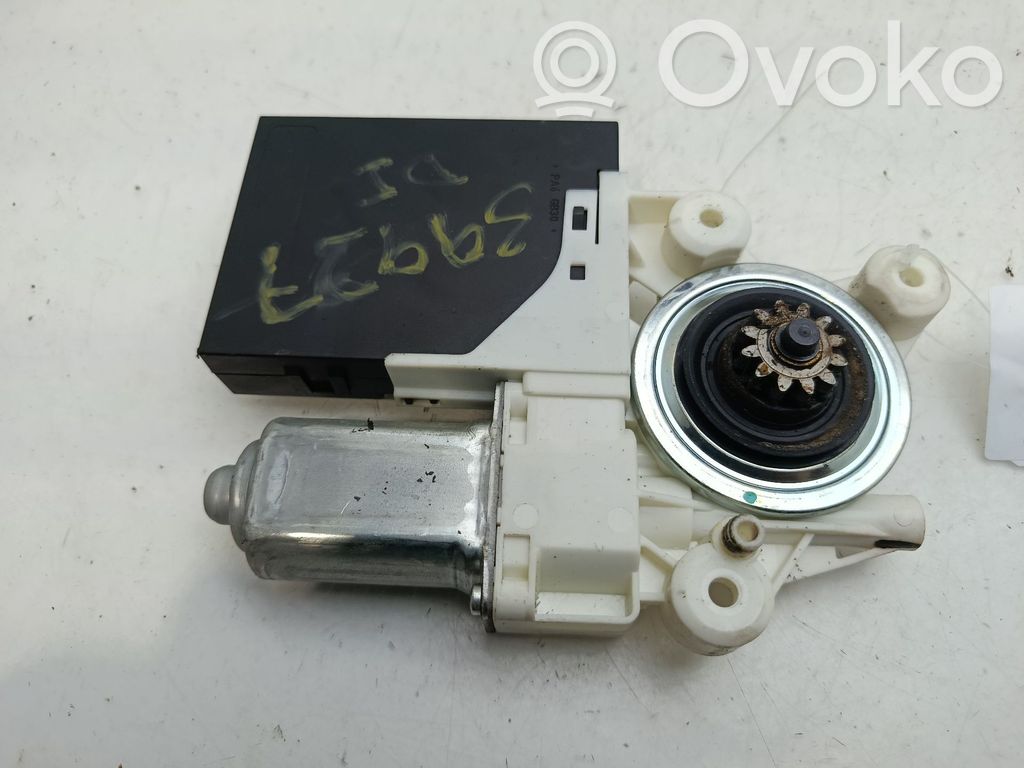 Volvo S40, V40 Motorino alzacristalli della portiera anteriore