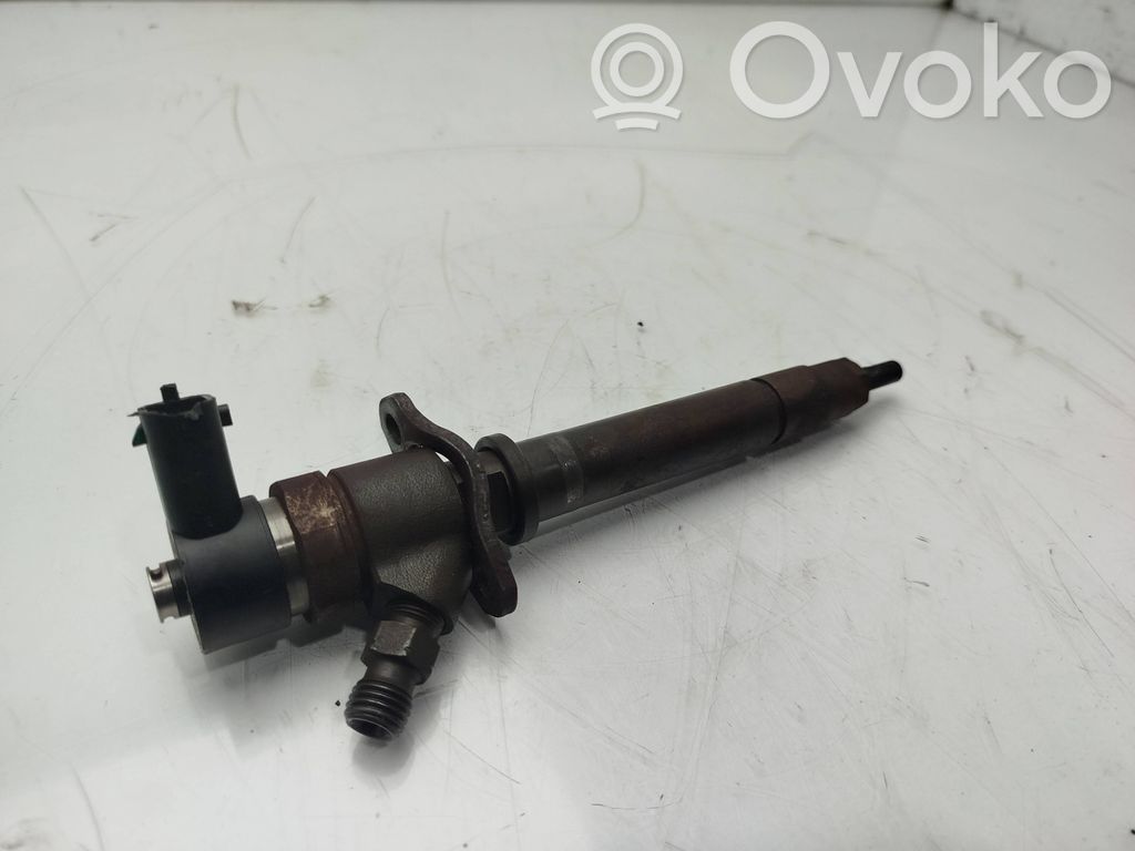 Inyector de combustible   8658352