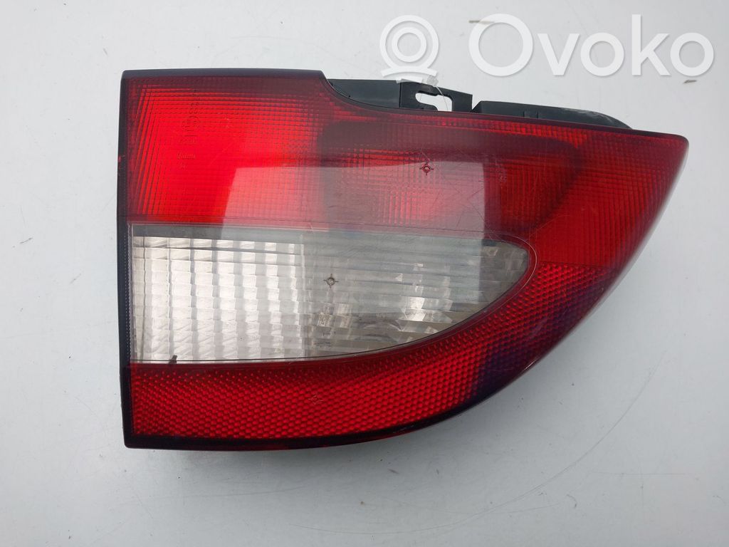 Renault Megane I Lampă spate în capacul portbagajului 