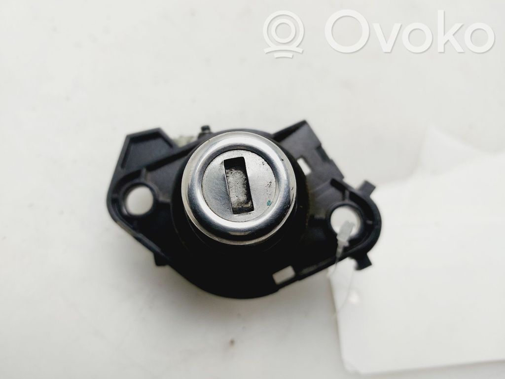 BMW 5 E34 Tailgate trunk handle 