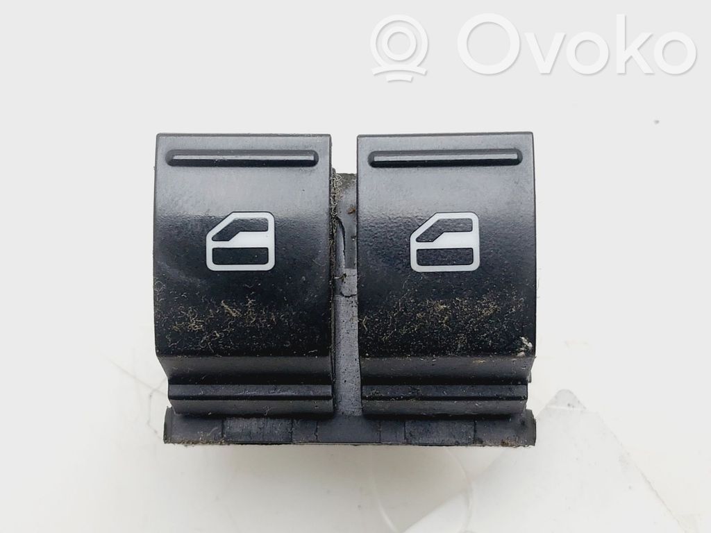 Seat Leon (1P) Electric window control switch 