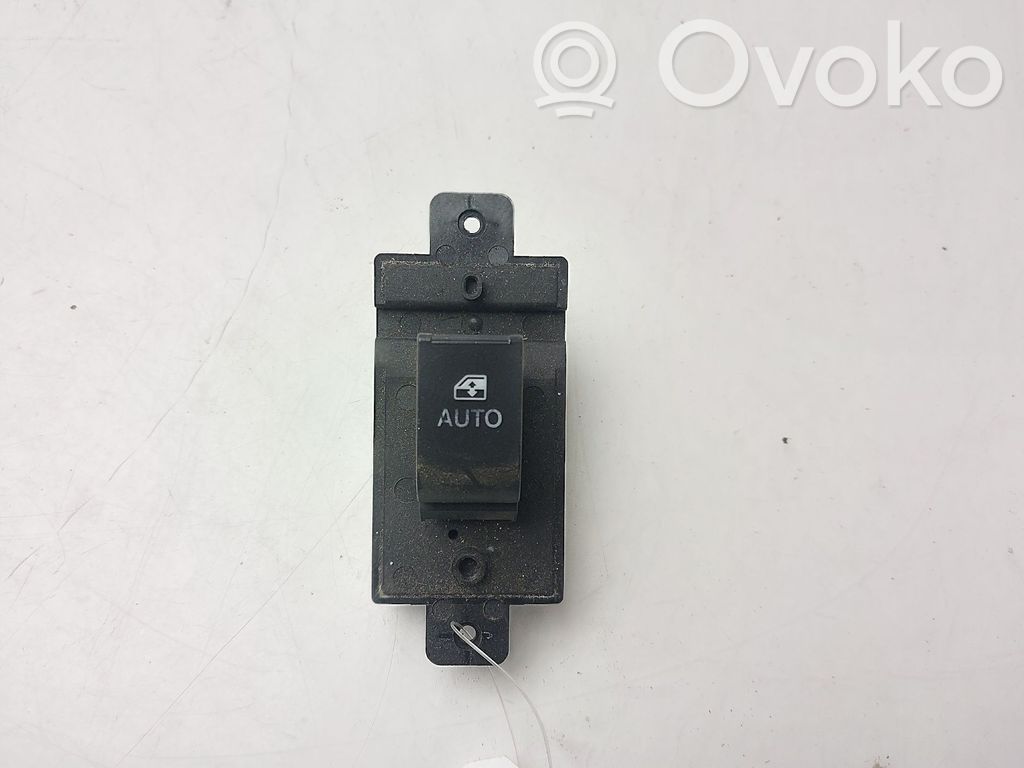 Electric window control switch   202007457