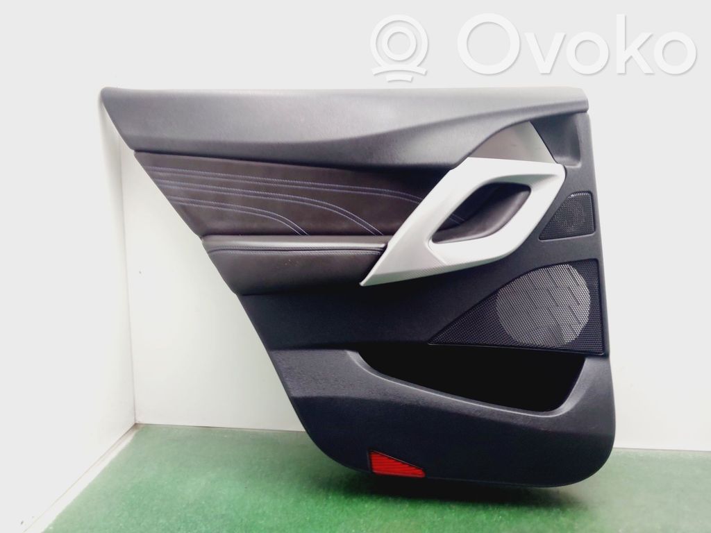 DS Automobiles 5 Takaoven verhoilu