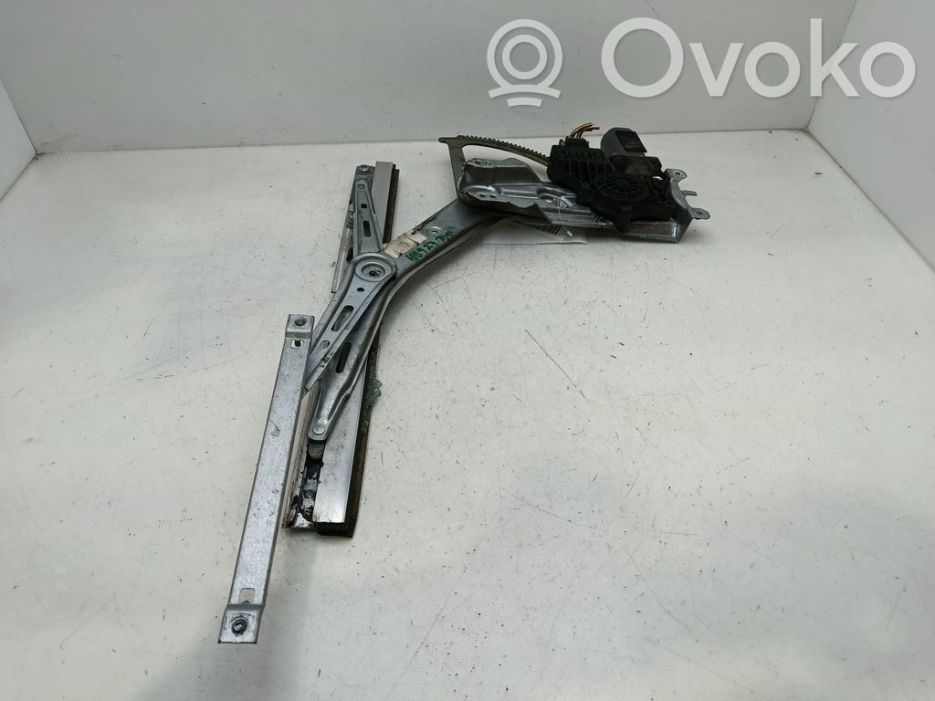 Opel Zafira B Macara ușă față cu motor 