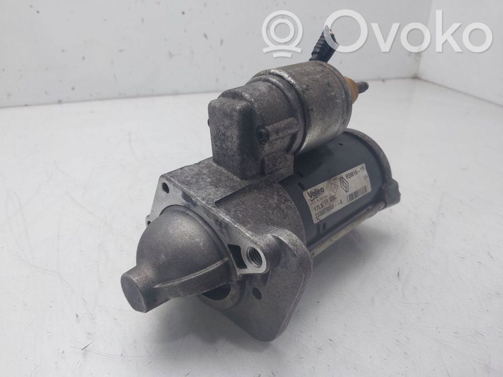 Renault Clio IV Motor de arranque 