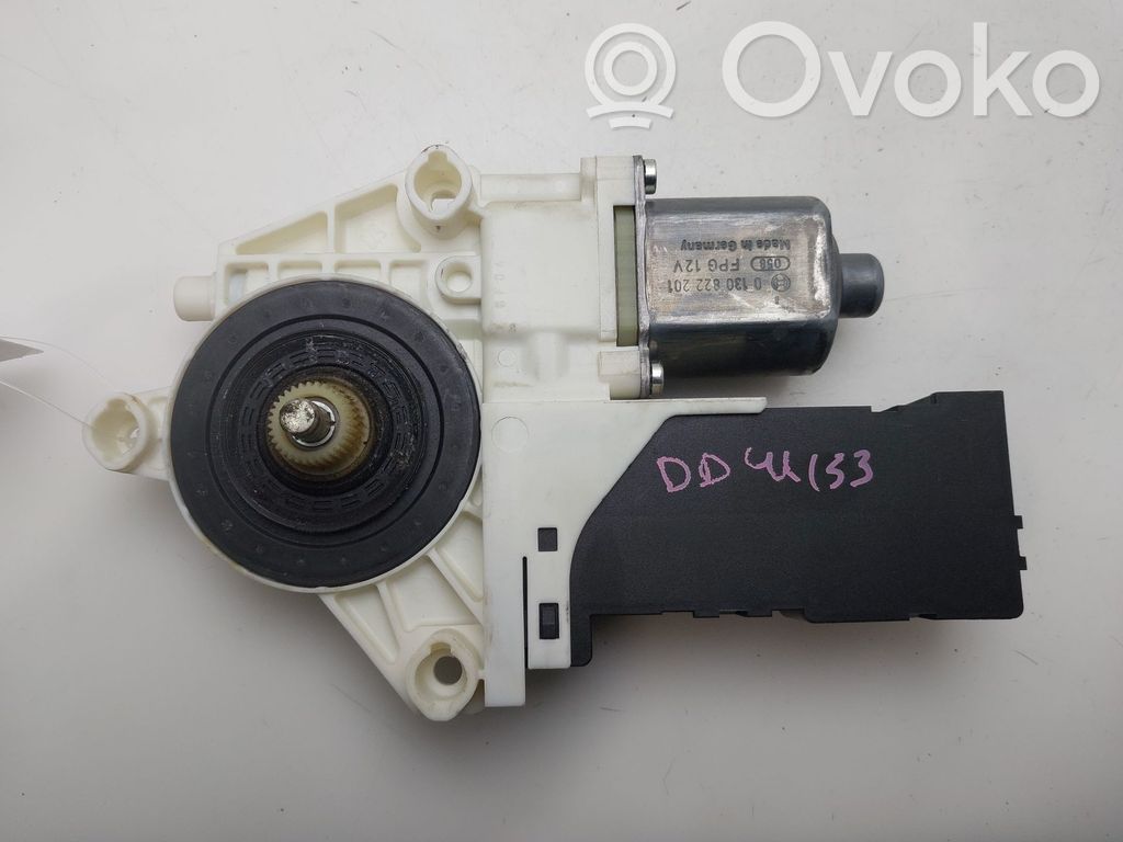 Peugeot 407 Moteur de lève-vitre de porte avant