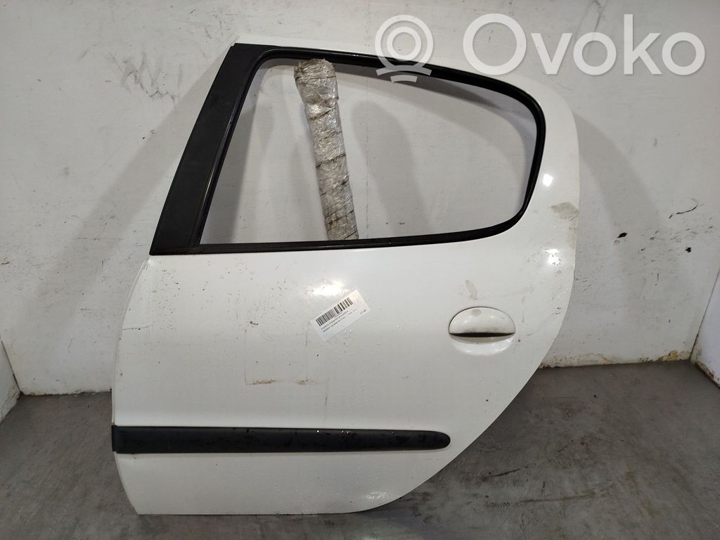 Peugeot 206+ Puerta trasera 