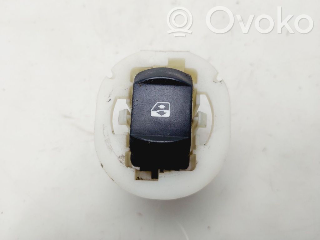 Renault Megane II Electric window control switch 