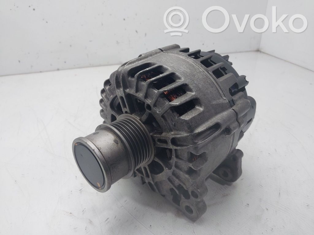 Alternador   05E903026Q