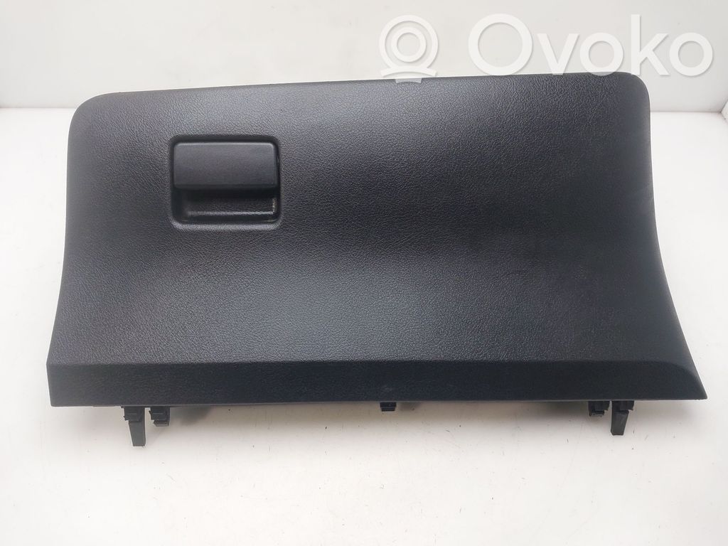 Guantera   555500D151