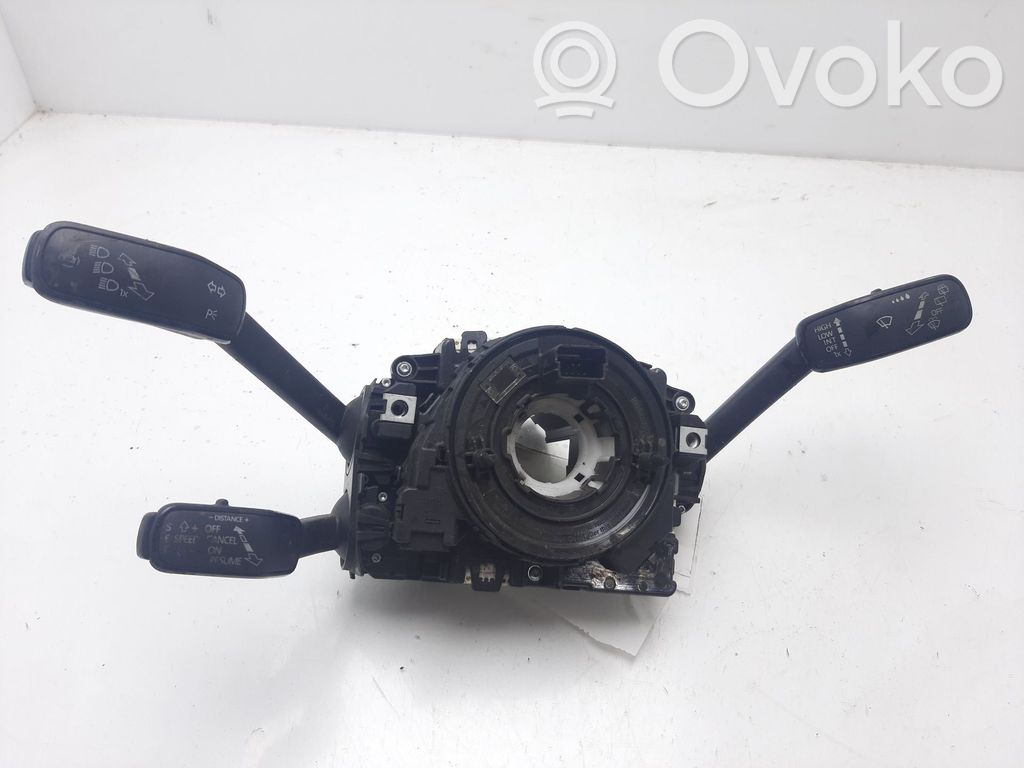 Seat Leon (5F) Boutons / interrupteurs volant 