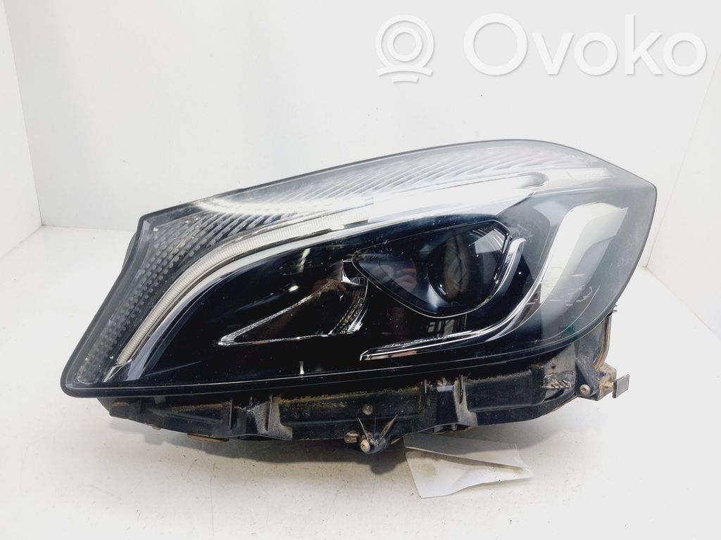 Mercedes-Benz A W176 Faro/fanale