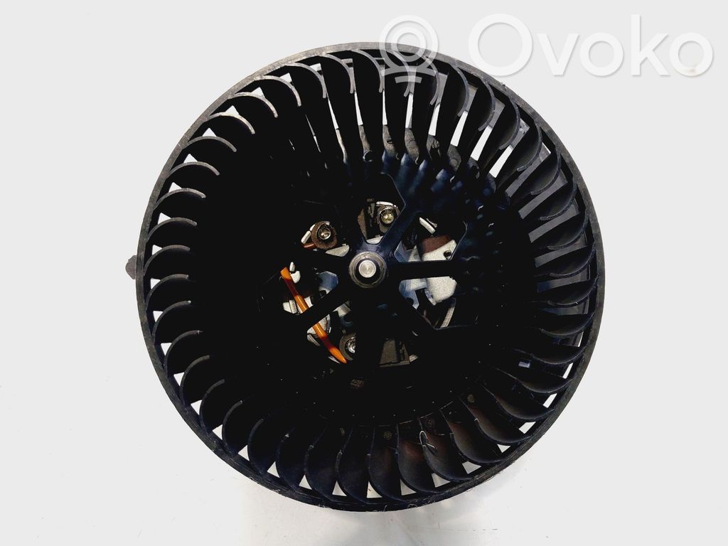 BMW 1 E81 E87 Mazā radiatora ventilators 