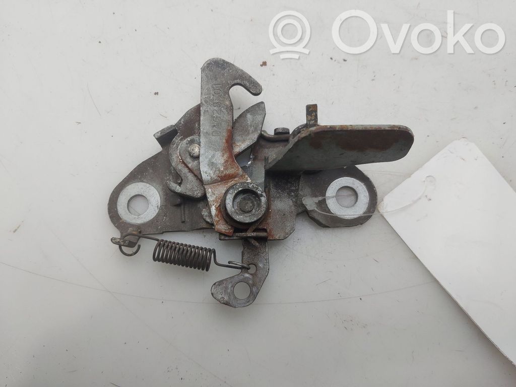 Peugeot 206 Tie down hook / loop 