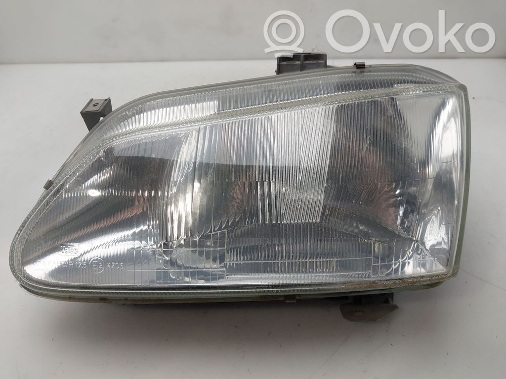 Renault Megane I Scheinwerfer 