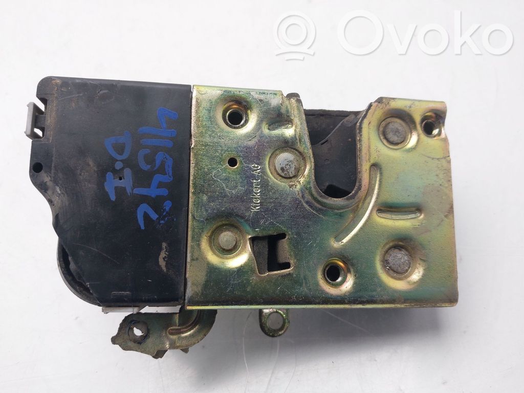 Citroen C5 Front door lock 
