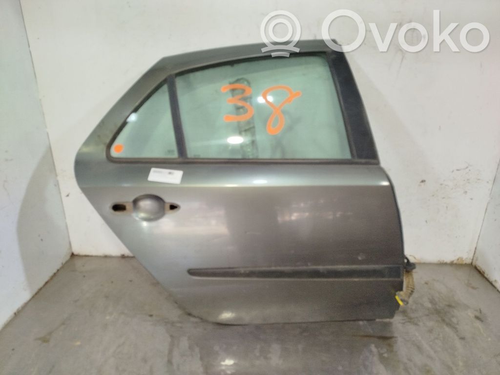 Renault Laguna II Puerta trasera 