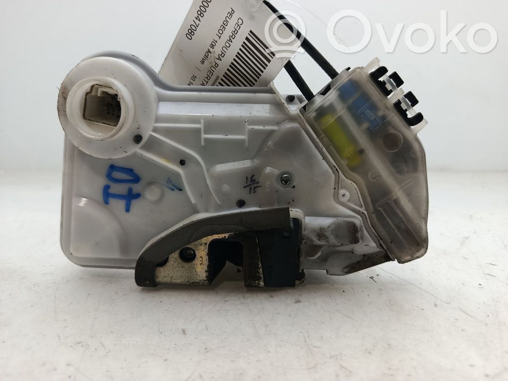 Peugeot 108 Front door lock 