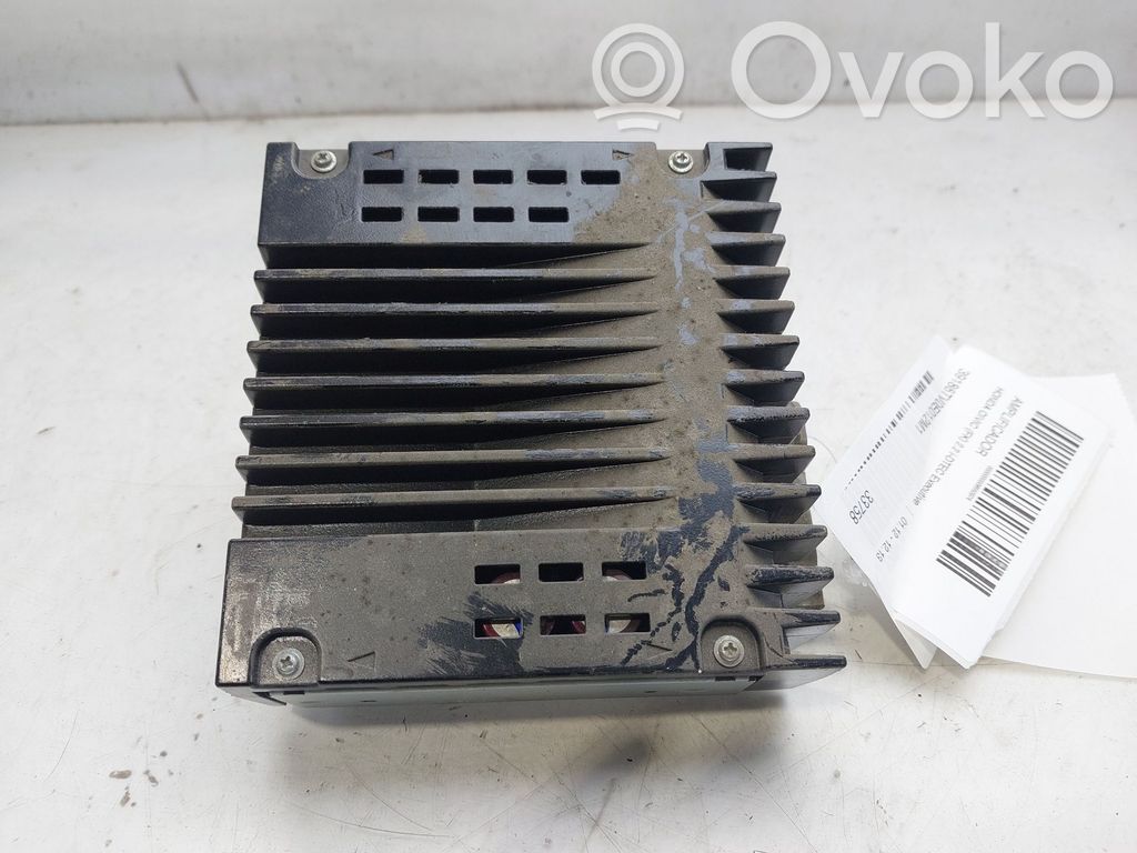 Honda Civic IX Wzmacniacz audio 