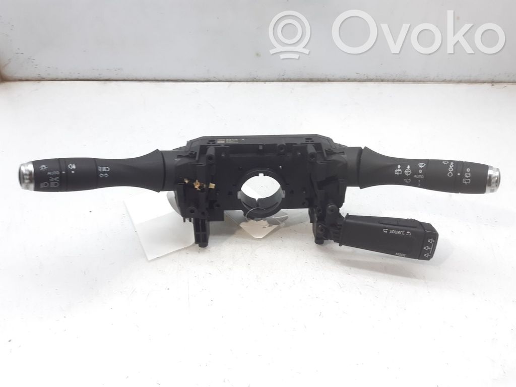 Renault Captur II Pulsanti/interruttori sul volante