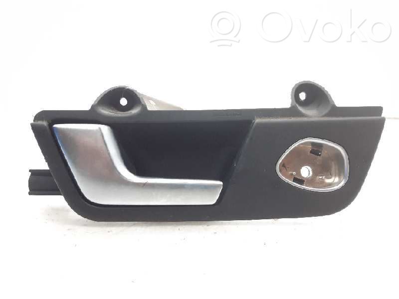Manecilla interna puerta trasera   8E0839019