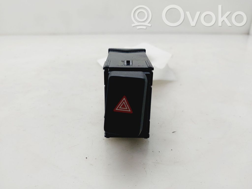 Hazard light switch   15F637