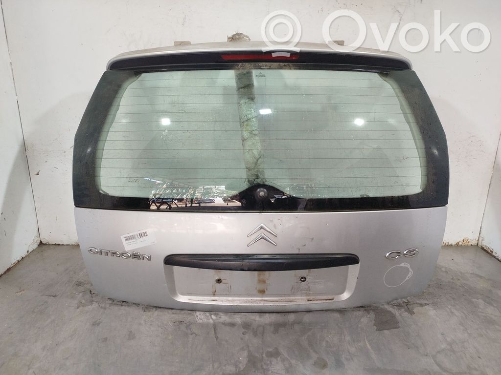 Tailgate/trunk/boot lid   8701Q2