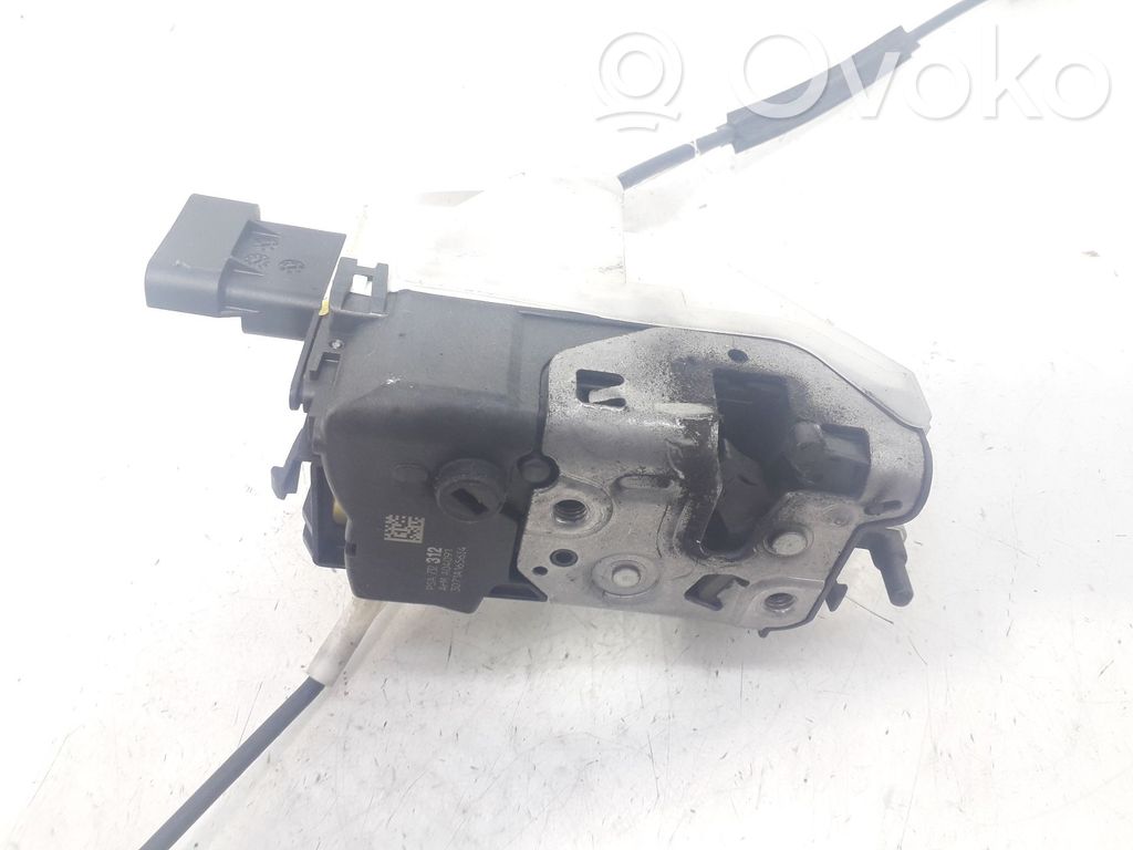 Front door lock   A04956