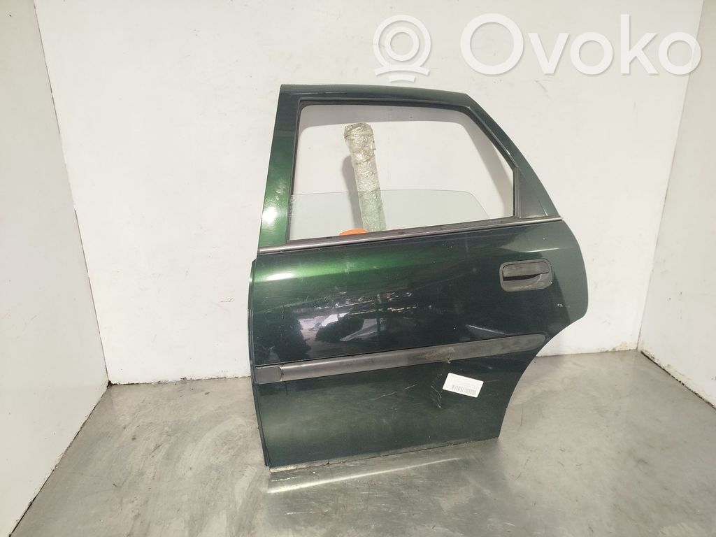 Opel Vectra B Puerta trasera 