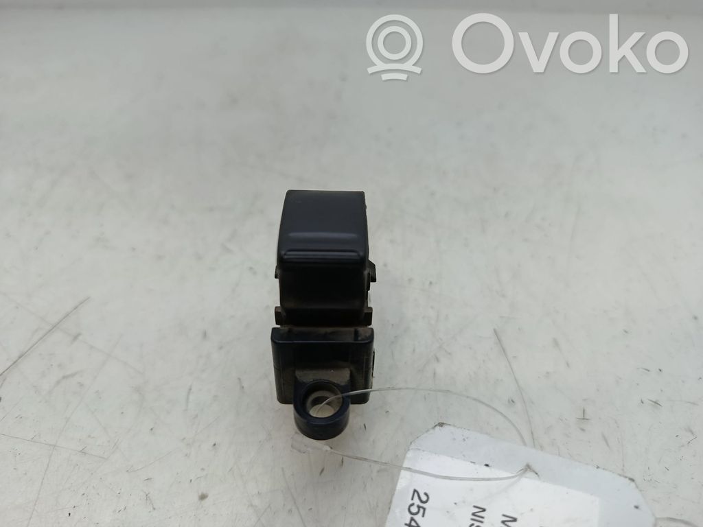 Przyciski szyb   254110V000