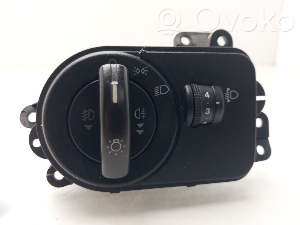 Ford Fusion Light switch 