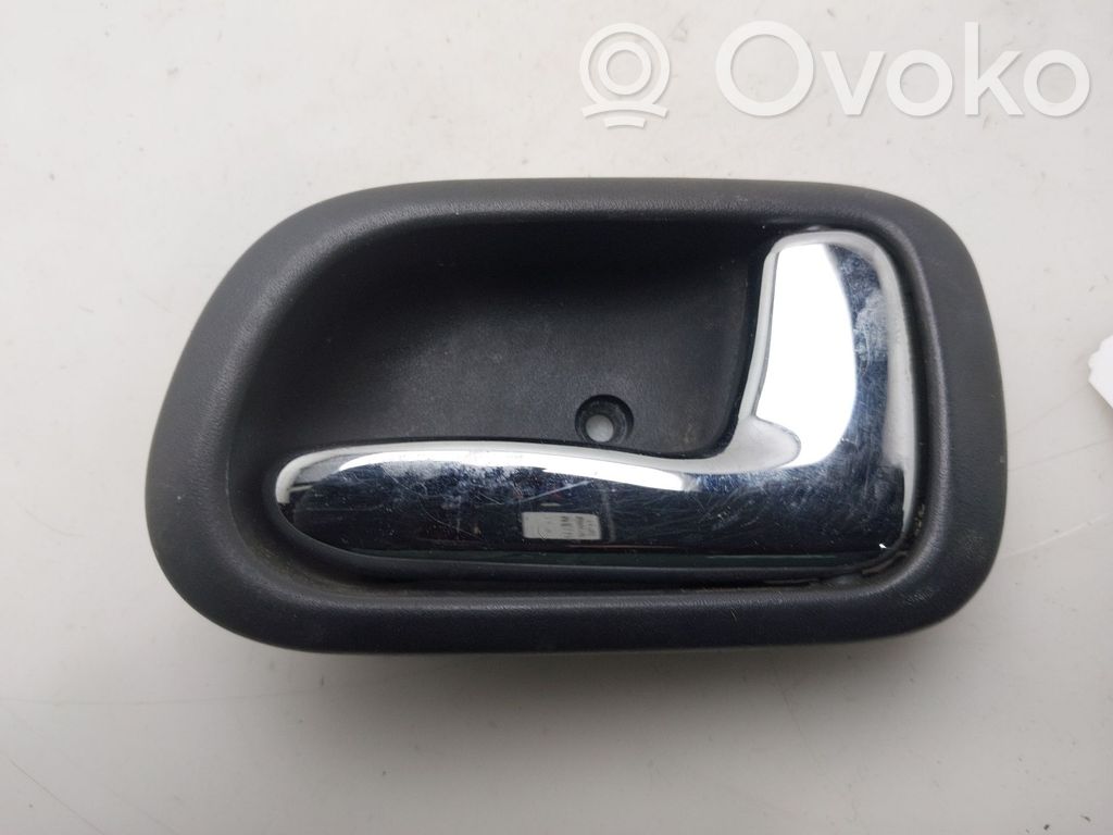 Toyota Corolla E110 Manecilla interna puerta delantera 