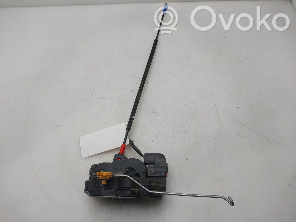 Opel Zafira C Serratura portiera anteriore