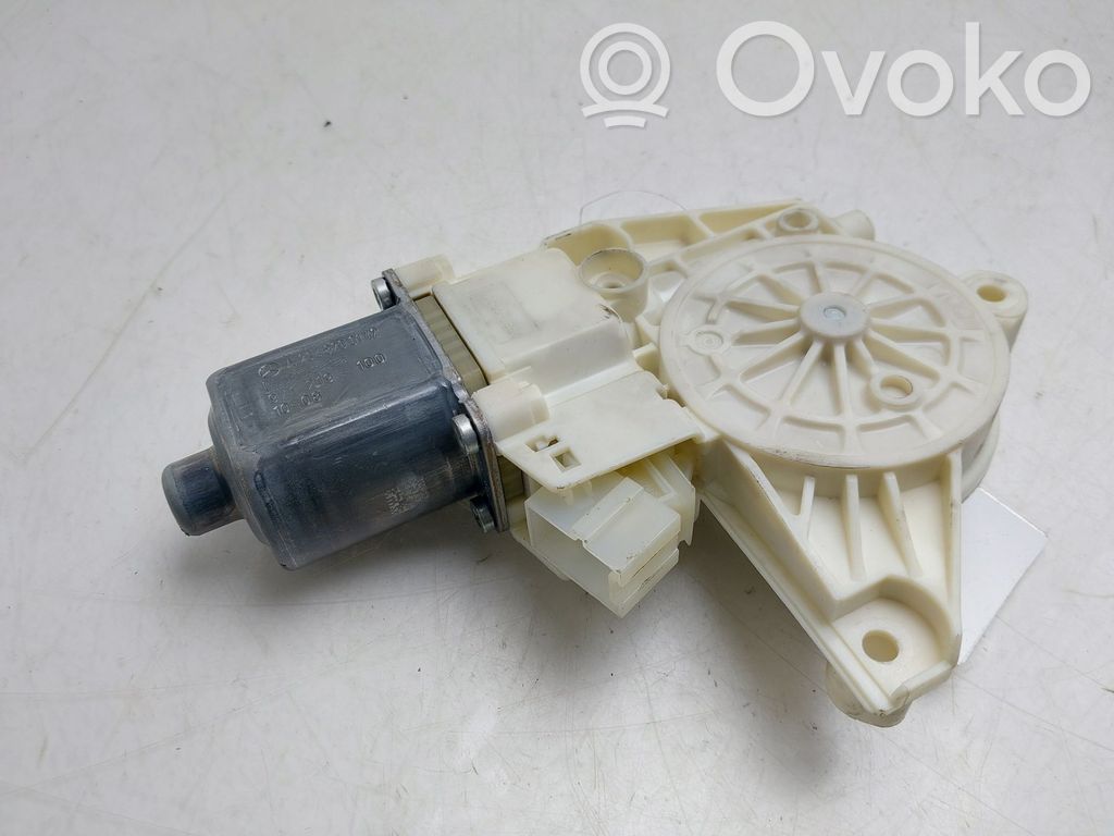 Mercedes-Benz C W204 Silnik regulatora szyby drzwi przednich