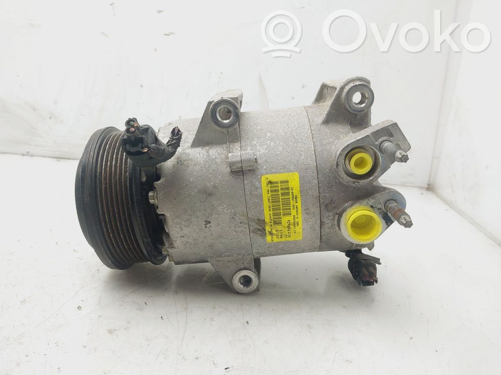 Ford Kuga II Compressore aria condizionata (A/C) (pompa)