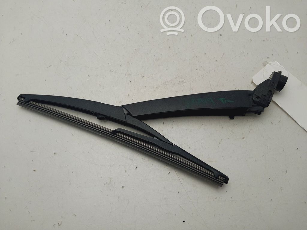 Dacia Sandero III Ramię wycieraczki szyby tylnej 