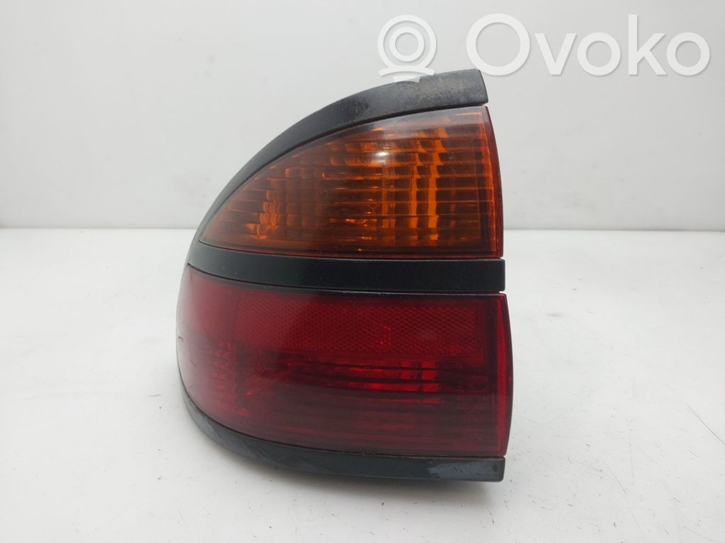 Renault Laguna I Feux arrière / postérieurs