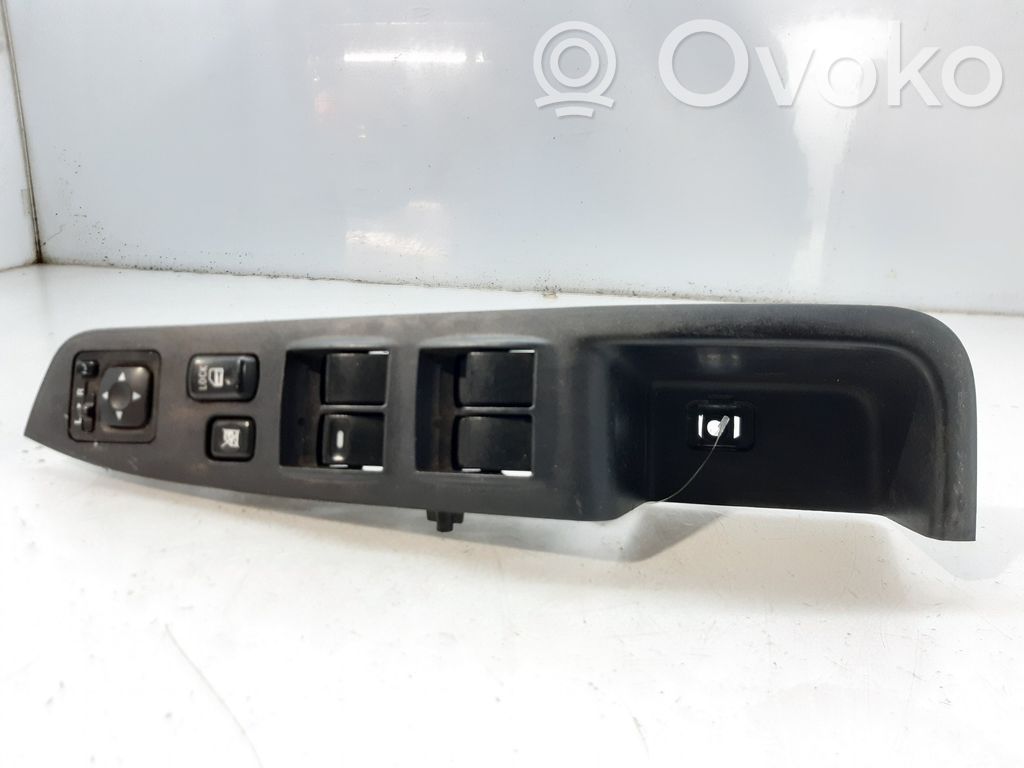 Citroen C-Crosser Interruptor del elevalunas eléctrico