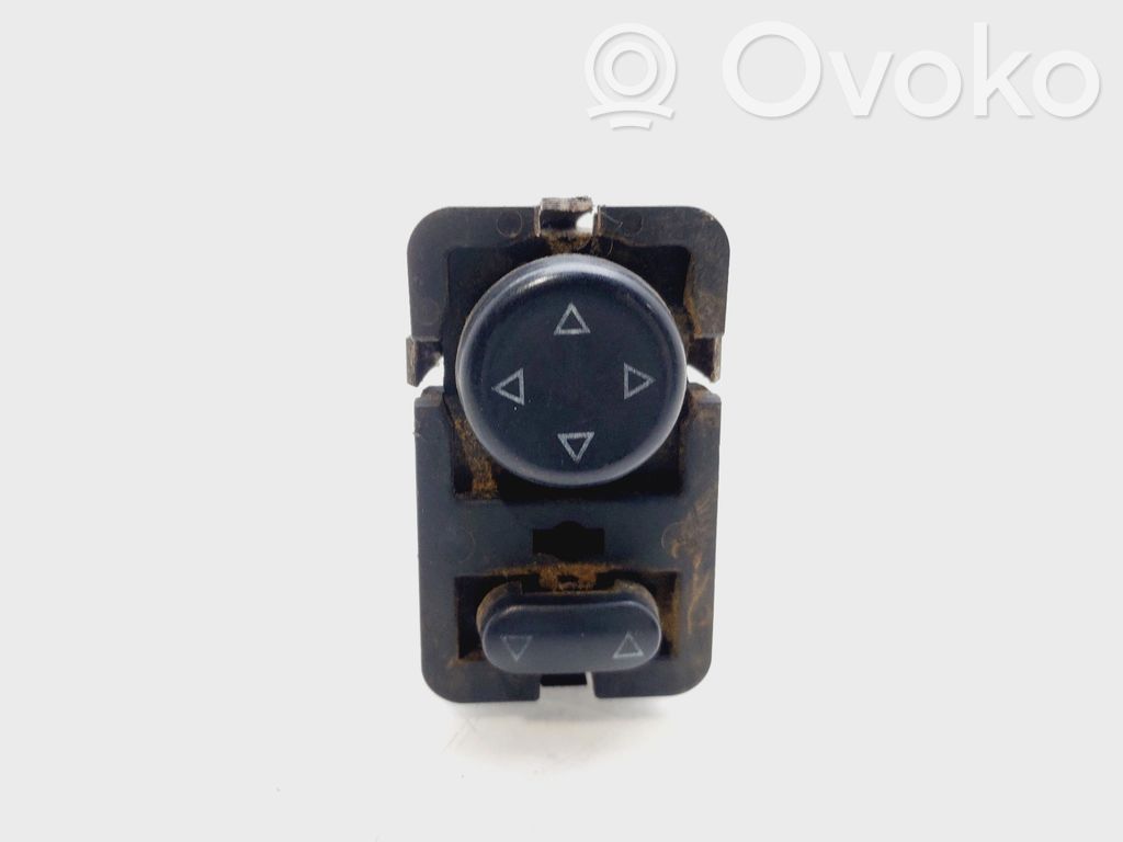 Peugeot 406 Wing mirror switch 