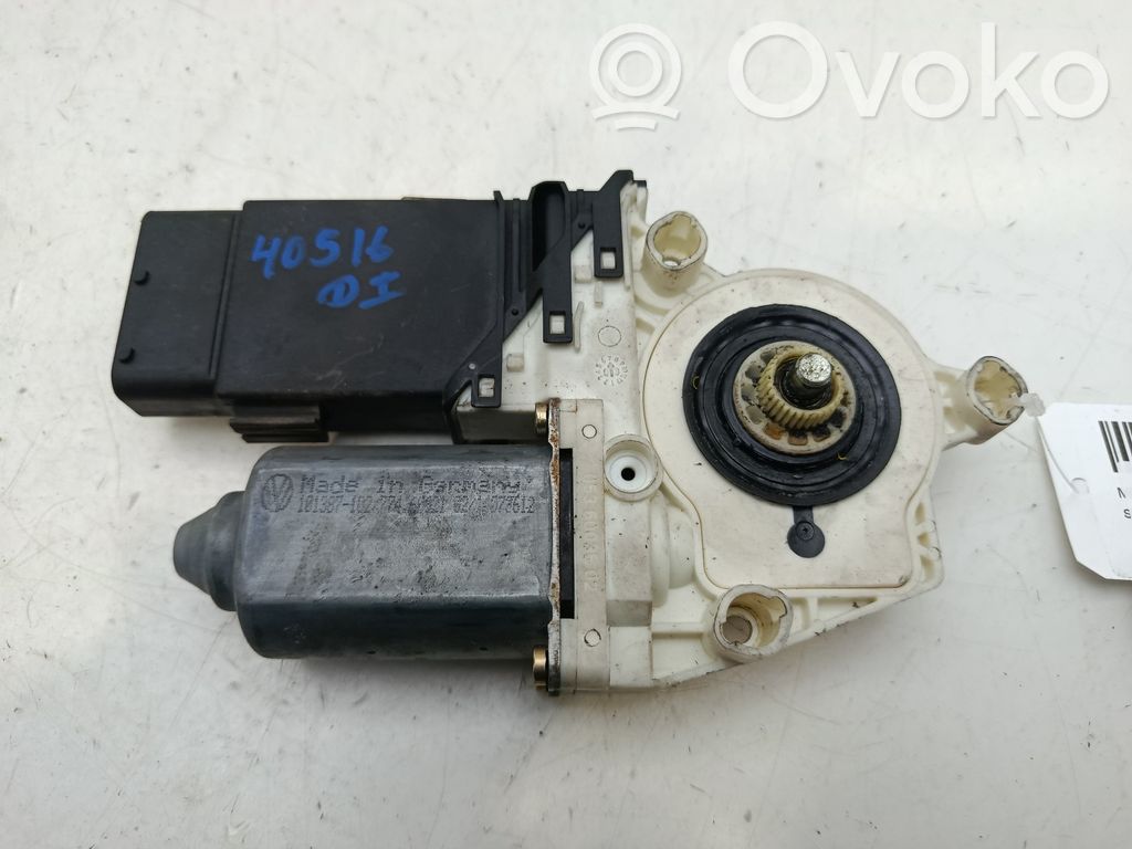 Seat Leon (1M) Motor del regulador de la ventanilla de la puerta delantera 