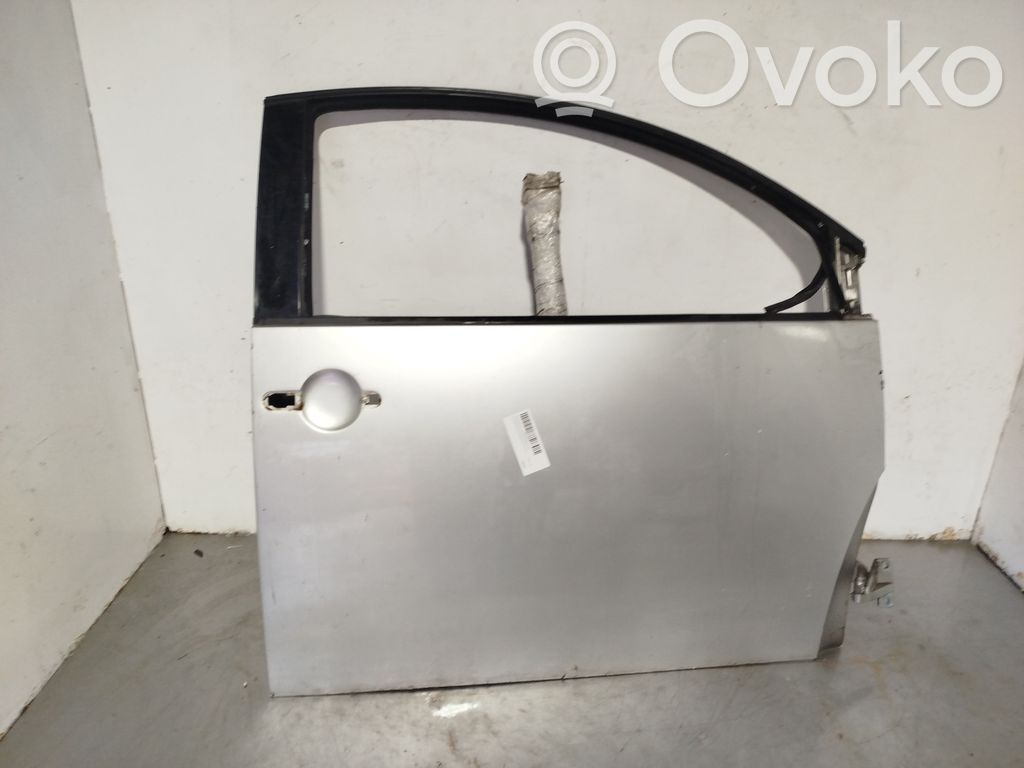Volkswagen New Beetle Puerta delantera 
