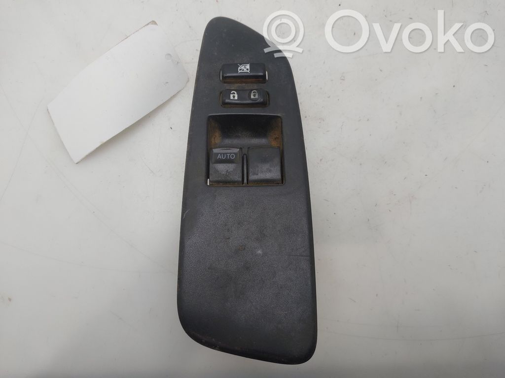 Toyota Auris E180 Sähkötoimisen ikkunan ohjauskytkin 
